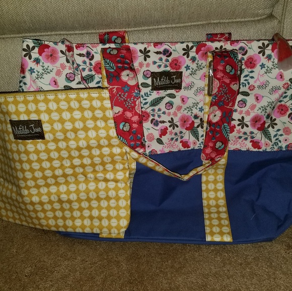 matilda jane tote 2022